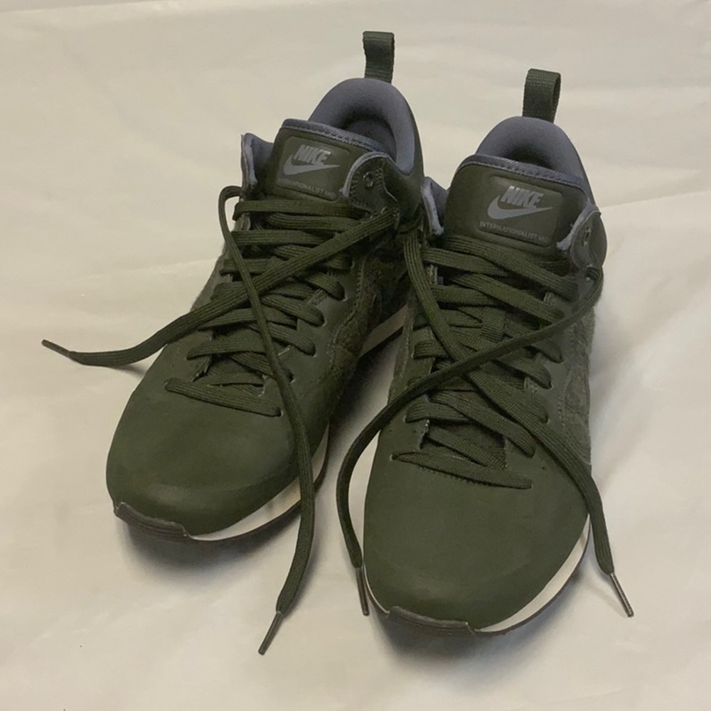 Nike Internationalist Mid